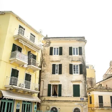 Deppy's Two-storey House *