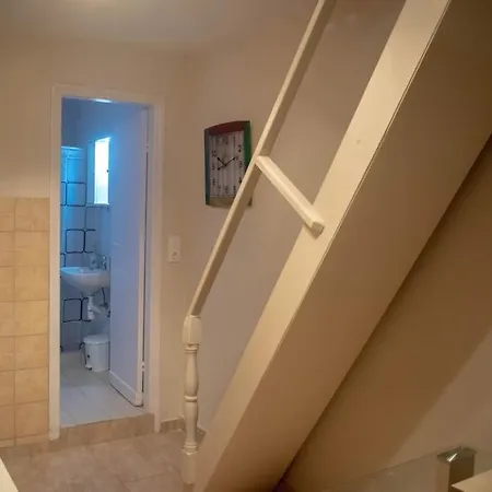 Deppy's Two-storey House